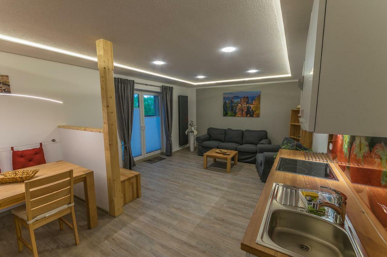 Ferienwohnung "Turmblick" Rathmannsdorf Exteriör bild