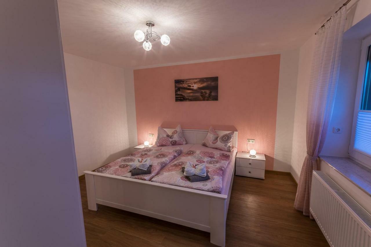 Ferienwohnung "Turmblick" Rathmannsdorf Exteriör bild